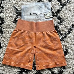 ✨ NVGTN Burnt Orange Camo Seamless Shorts